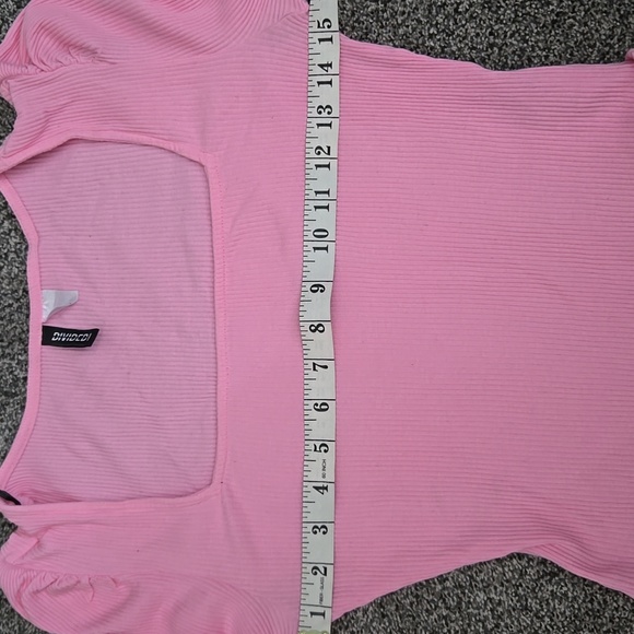 Pink square neck longbsleeve crop top - Picture 7 of 7